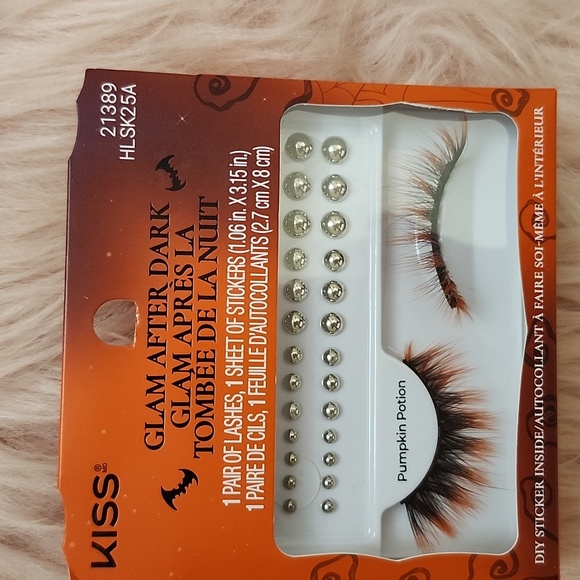 Brand New KISS HALLOWEEN INSPIRED False Lashes & DIY Stickers - Picture 1 of 3